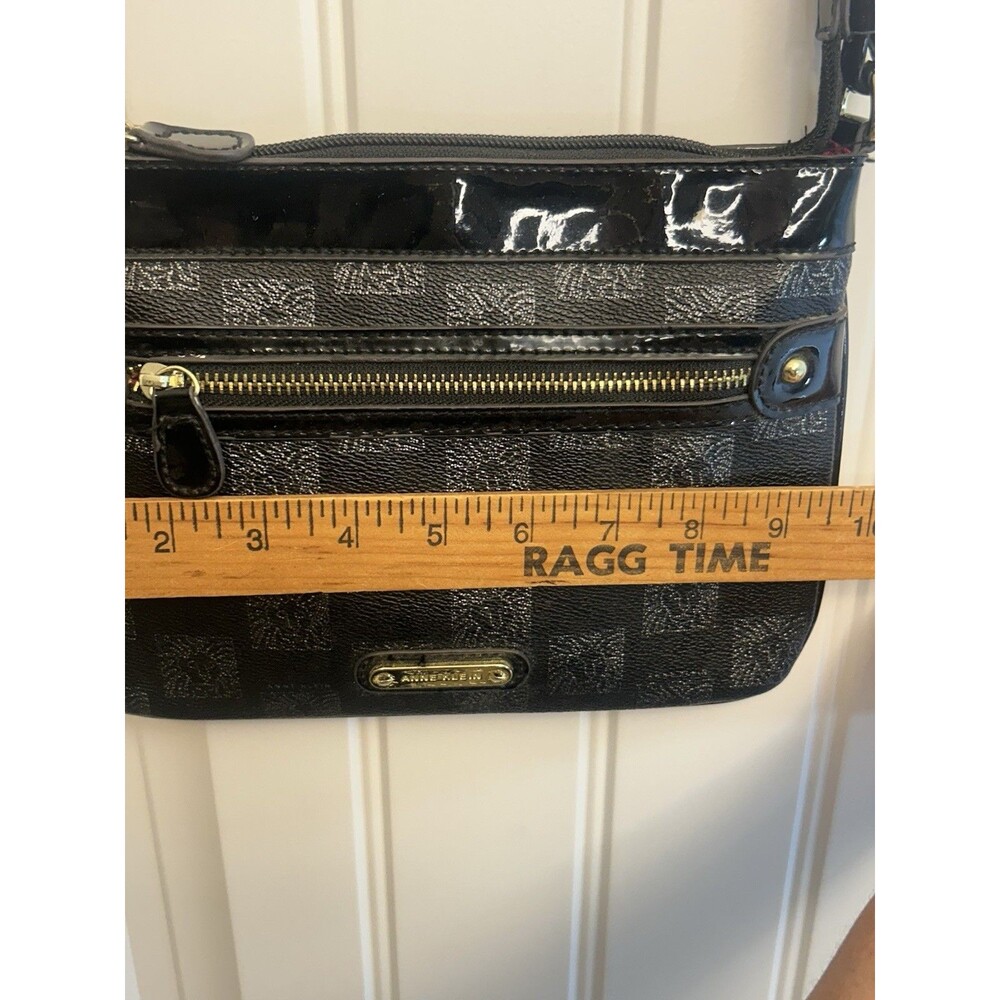 Anne Klein Black Signature Checkered Crossbody Purse Patent Trim Gold Zip Pocket - Picture 12 of 13
